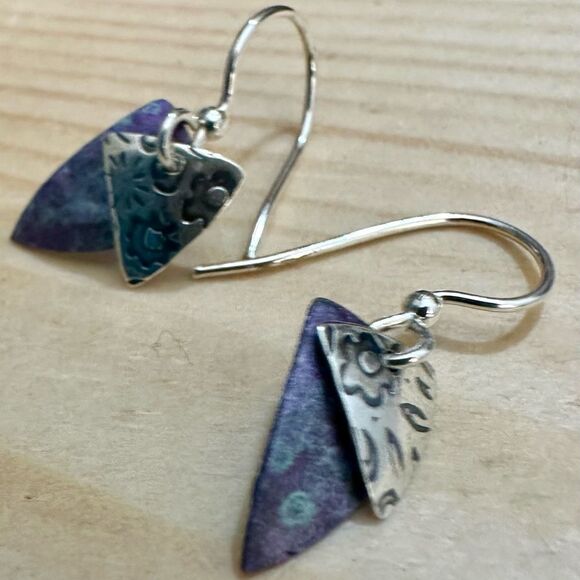 Silver and Purple Tribal Earrings with Textured Design - Picture 2 of 4